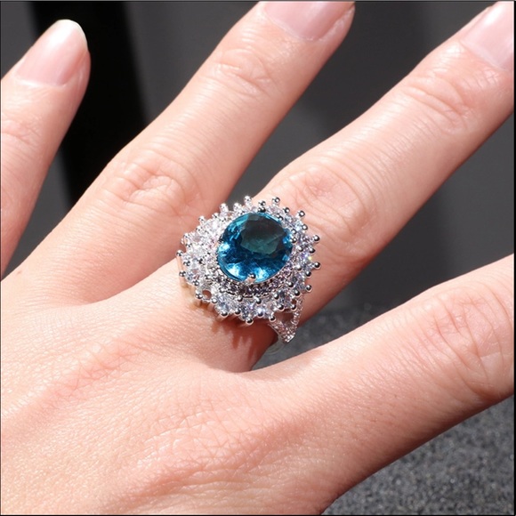 925 Silver Aquamarine Gemstone LUXURY Ring - Picture 4 of 5